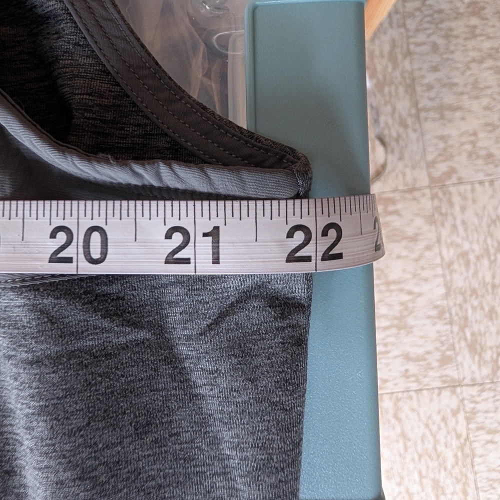 Vuori Performance Vest Mens Large Gray Full Zip Mock Neck V286 Stretch Outdoor - Picture 7 of 8